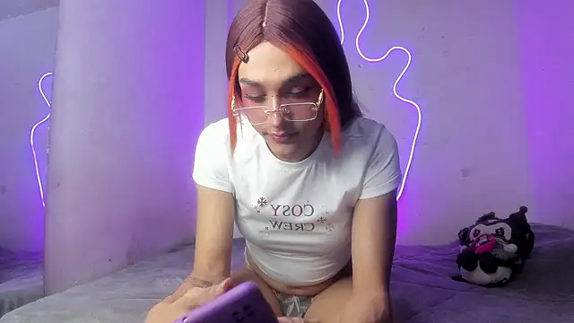 Mika  velvet online show from 11.19.25