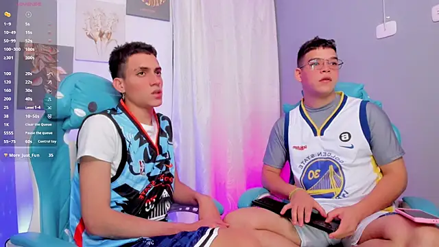 Snapshot of joaquin_and_jake_ chatting on 10.21.25 joaquin and jake  online show from 10.21.25