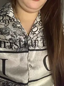 Snapshot of helo-kitty chatting on 02.19.26 helo-kitty online show from 02.19.26