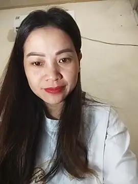 Snapshot of new-20 chatting on 10.24.25 new-20 online show from 10.24.25