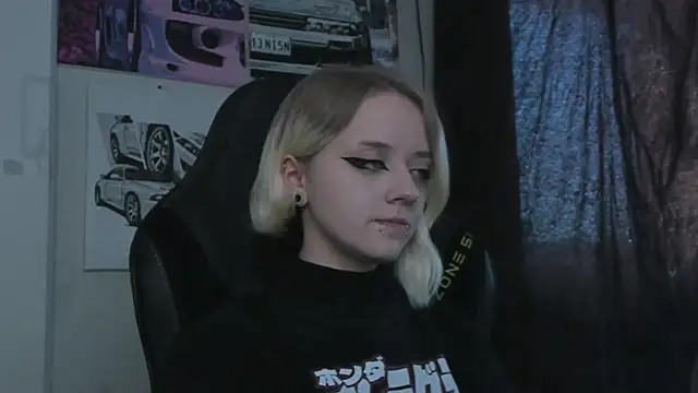 Holy Mistress S online show from 04.07.26