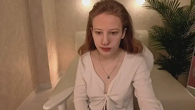 Snapshot of Amanda_Watson_ chatting on 10.25.25 Amanda Watson  online show from 10.25.25