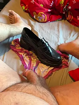 fortheloveofheels74 online show from 11.02.25