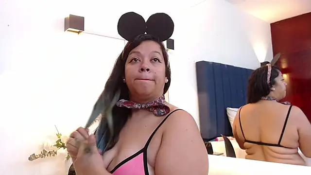 Angyrios online show from 10.31.25