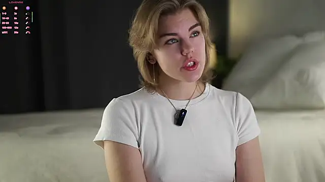 MelodyBaur online show from 12.19.25