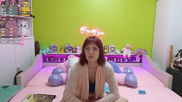  HeraLuna  online show from 01.05.26