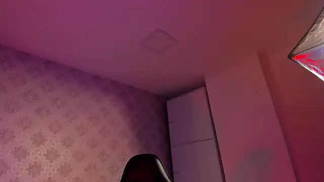 Mr Strike online show from 11.23.25