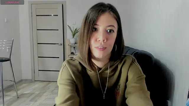 Snapshot of twinkle_rosie chatting on 10.24.25 twinkle rosie online show from 10.24.25