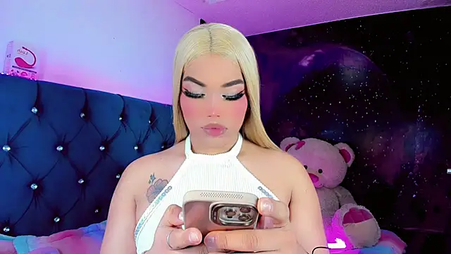 Snapshot of Alannys_xHotx chatting on 02.18.26 Alannys xHotx online show from 02.18.26