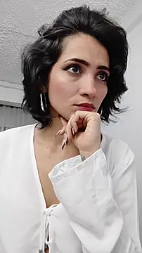 chloehanna online show from 11.13.25