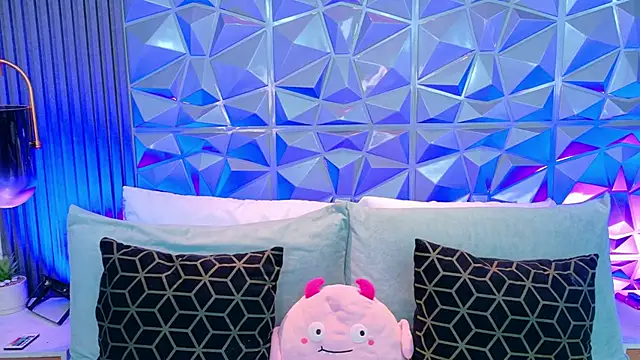 AdelineJhones online show from 03.27.26