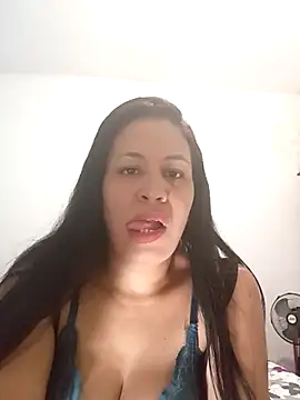 LeilaTaylor online show from 10.28.25