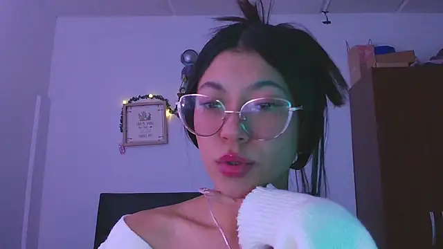 LissyM online show from 11.28.25