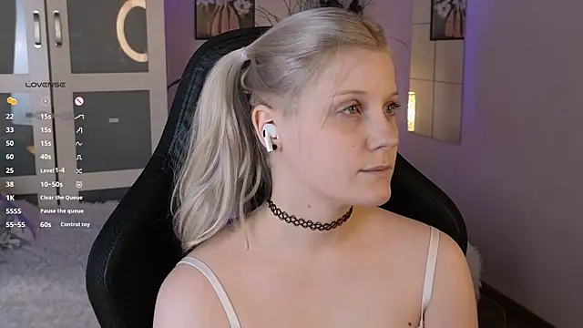 ShineJoan online show from 11.28.25