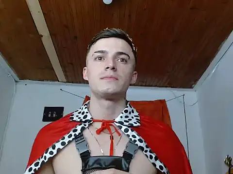 Snapshot of Ken_bigcum_77 chatting on 10.22.25 Ken bigcum 77 online show from 10.22.25