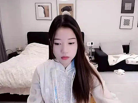 minnie-kk online show from 10.24.25
