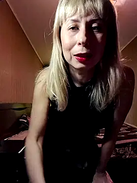 Snapshot of SelinaLovqx chatting on 02.22.26 SelinaLovqx online show from 02.22.26