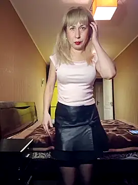 Snapshot of SelinaLovqx chatting on 02.26.26 SelinaLovqx online show from 02.26.26