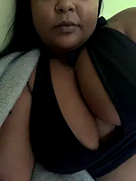 Snapshot of badgirl_Alicia chatting on 10.22.25 badgirl Alicia online show from 10.22.25