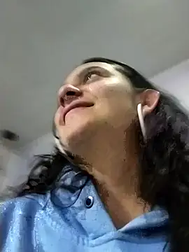 Emmy Palacios online show from 01.10.26