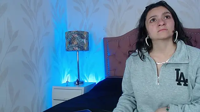 Emmy Palacios online show from 01.12.26