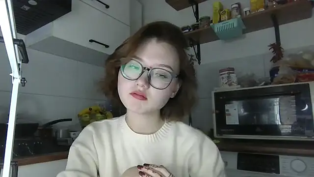 LilysTaylor online show from 10.27.25