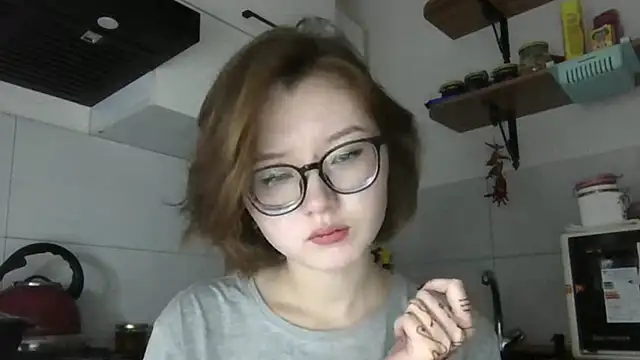 LilysTaylor online show from 10.28.25