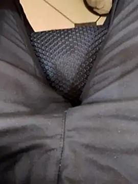 Snapshot of SSDodangoda1992 chatting on 10.25.25 SSDodangoda1992 online show from 10.25.25