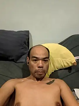 Snapshot of Folkii44 chatting on 10.29.25 Folkii44 online show from 10.29.25