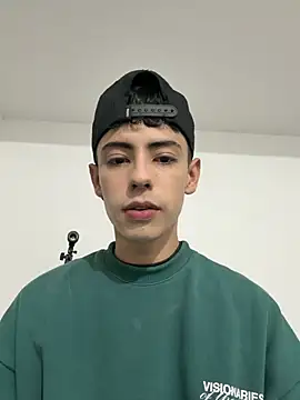 Sebastian Reed online show from 02.07.26