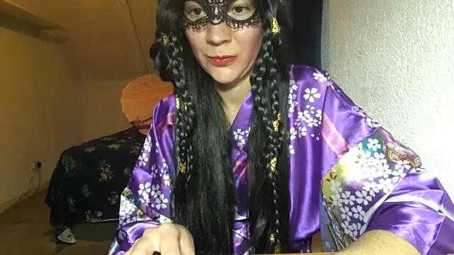 Aromaloveqq online show from 11.22.25