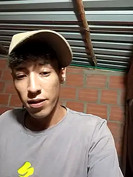 Snapshot of ingris_jose chatting on 10.30.25 ingris jose online show from 10.30.25