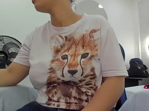 agata18  online show from 04.15.26