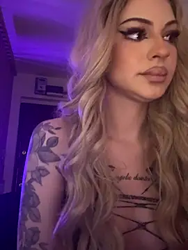 NovaPearl online show from 11.02.25