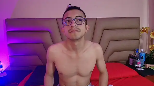 Crimsonsecretts online show from 01.10.26