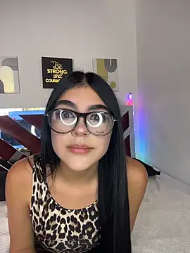 Snapshot of barbie_latinaa chatting on 10.24.25 barbie latinaa online show from 10.24.25