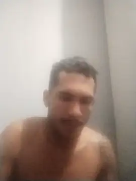 Snapshot of BruninhoRecife chatting on 10.25.25 BruninhoRecife online show from 10.25.25