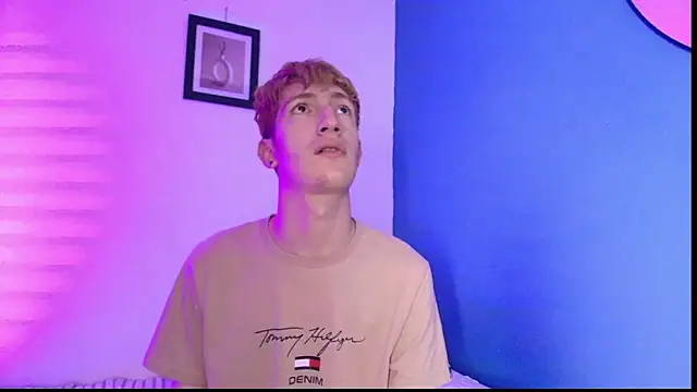 Erick Taylor3 online show from 04.12.26