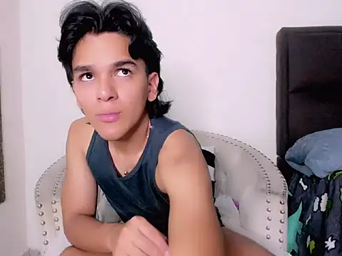 Snapshot of Salomon_Mendoza chatting on 12.18.25 Salomon Mendoza online show from 12.18.25