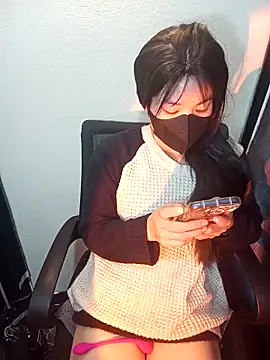 Snapshot of Cherry_Le02 chatting on 02.09.26 Cherry Le02 online show from 02.09.26