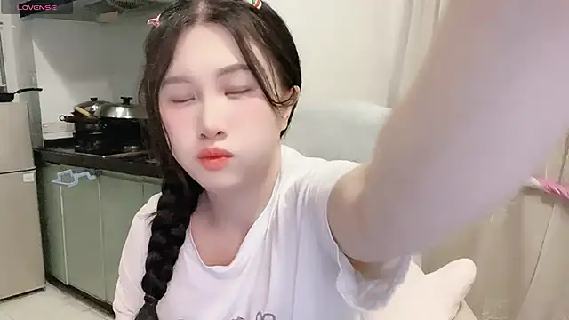 anna-888- online show from 11.14.25