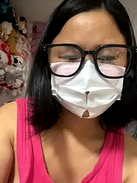 Snapshot of shasha-sm chatting on 10.28.25 shasha-sm online show from 10.28.25