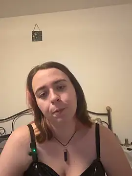 Snapshot of Latexaddictx_ chatting on 10.25.25 Latexaddictx  online show from 10.25.25
