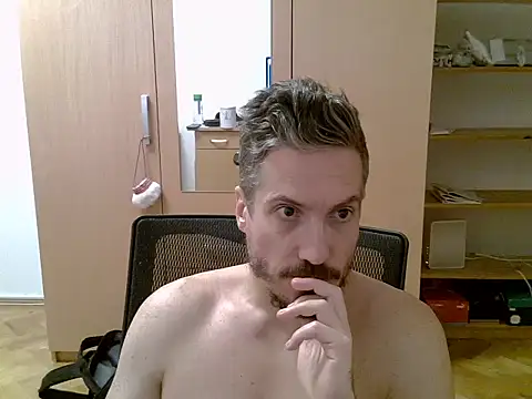 Snapshot of delayclose__ chatting on 10.23.25 delayclose   online show from 10.23.25