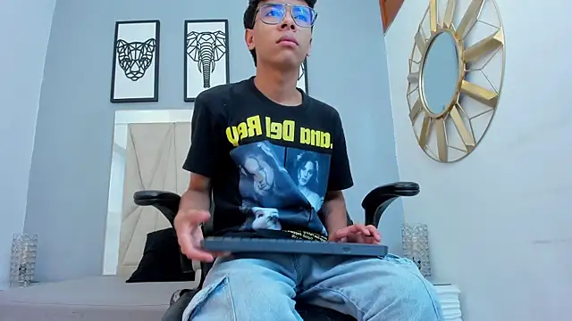 adams bobby online show from 04.01.26