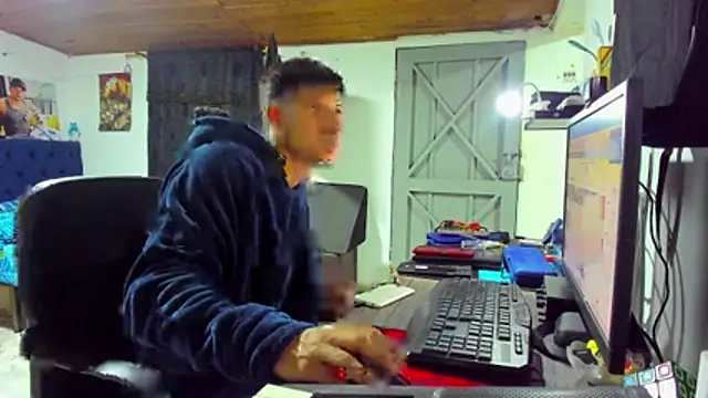 Malek Ivonny online show from 11.08.25