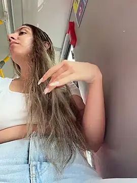 sarah honey   online show from 12.22.25