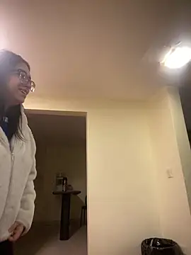 Kloe Novoa online show from 04.16.26