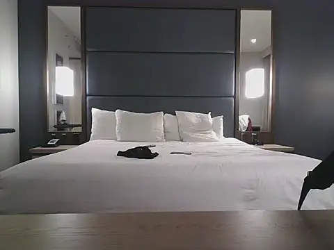 Snapshot of Indriversexo chatting on 10.30.25 Indriversexo online show from 10.30.25