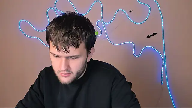 Snapshot of emmet_storm chatting on 11.02.25 emmet storm online show from 11.02.25